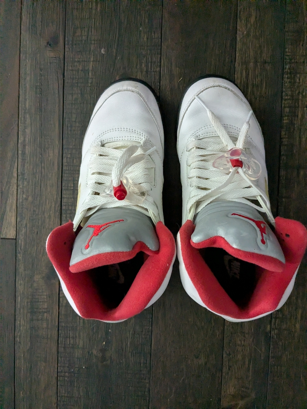Nike White and Red 5 Retro High-Top Athletic Shoes